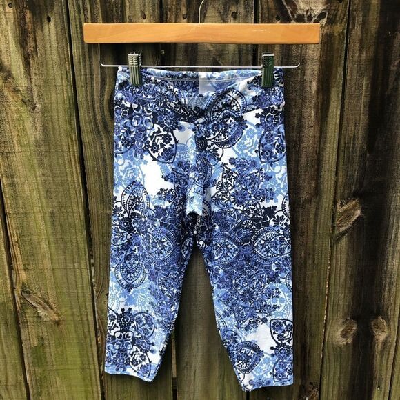 Blue & White Paisley Gym Capri Leggings UK SZ XS - Picture 4 of 8